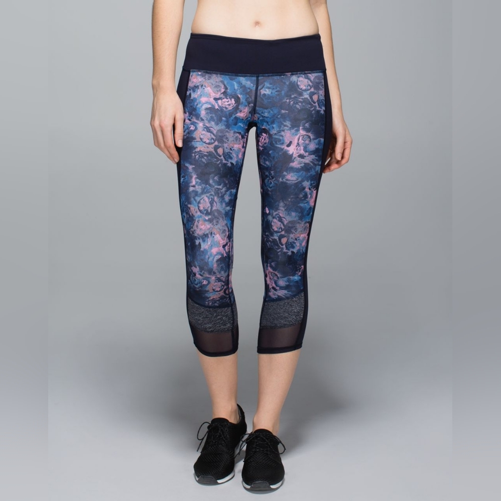 Lululemon If You're Lucky Crop Size 8